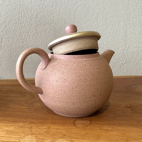 甚秋  伊藤成二  Jinshu  Seiji Ito  桜色 銀蓋 後手急須 　ST0660