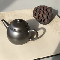 伊藤雅風 Gafu Ito 黒泥 後手急須 　ST0334