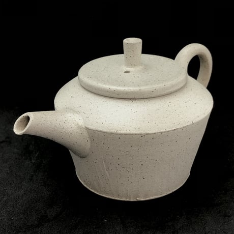 甚秋  伊藤成二  Jinshu  Seiji Ito  白 削ぎ 印籠蓋 後手急須 　ST0361