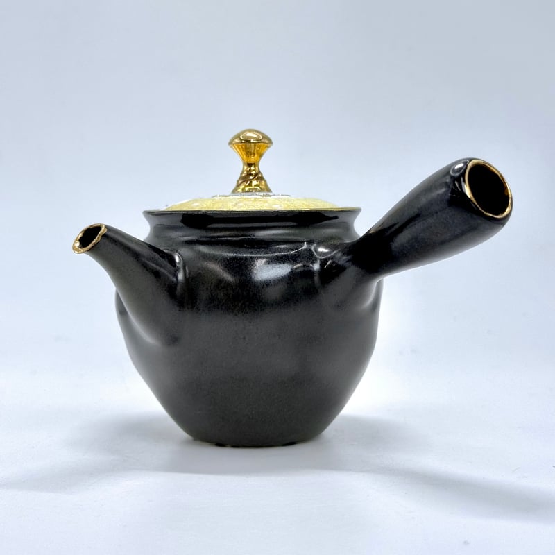 人気作家　陶芸作家　常滑焼　常緑窯　丹下悦子　金彩　ドット　急須　茶器　希少 丹下悦子 Etsuko Tange 黒釉 金彩 横手急須 ST0867 | TOKONAME