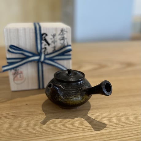 北條 Hokujo 黒窯変 茶注　ST0584