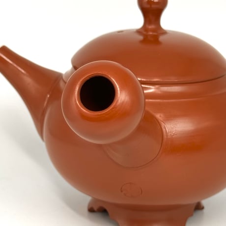吉川雪堂 Setsudo Yoshikawa 朱泥研出し切り高台急須 木箱入　ST0795