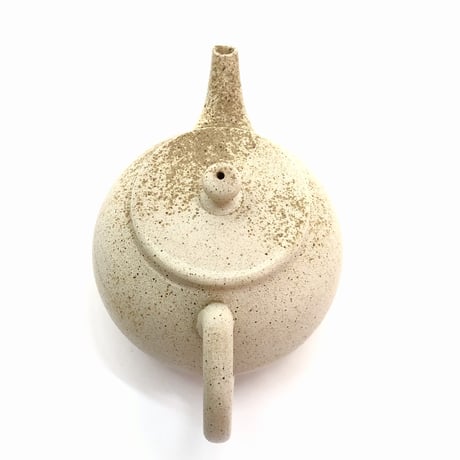 甚秋  伊藤成二  Jinshu  Seiji Ito  白 牡蠣殻掛け 後手急須 　ST0311