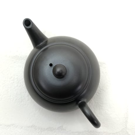 伊藤雅風 Gafu Ito 黒泥 後手急須 　ST0334