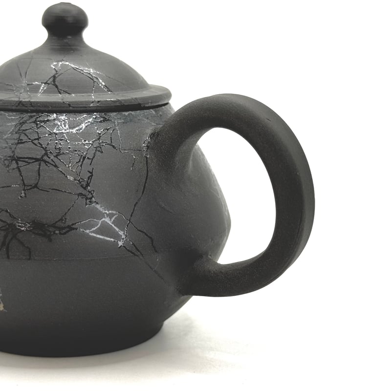 北條 Hokujo 黒藻掛け茶注 木箱入 ST0809 | TOKONAME ISOBE by