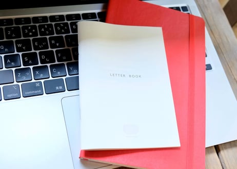 【LETTER BOOK】心が整う小さな本。◇自分はもちろん、周りも年々ゆたかになるような、女性としての生き方・考え方のエッセンスが詰まった小冊子です。
