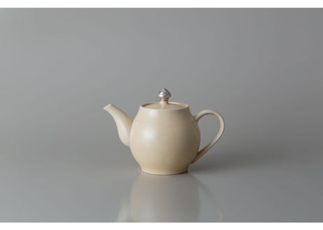 Tea Things / TEA POT