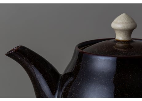 Tea Things / TEA POT