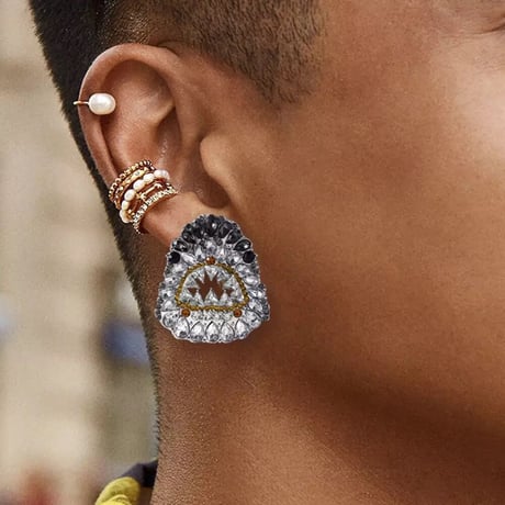 Jaws Pierce