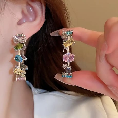 Random Crystal Hoop Pierce