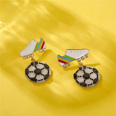 Soccerball Pierce