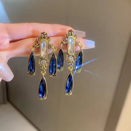 Teardrop Antique Pierce