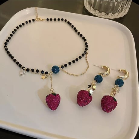 Strawberry Decorative Pierce