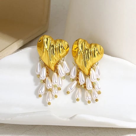 Metal Heart Pearl Fringe Pierce