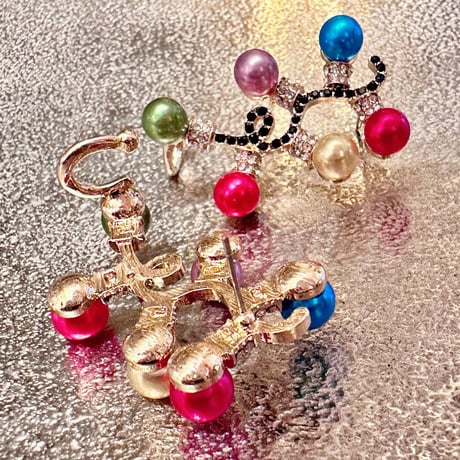 Christmas Ornament Earcuff Pierce