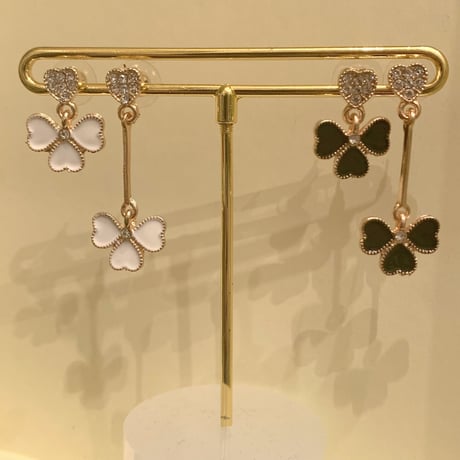 Asymmetry Clover Pierce/2color