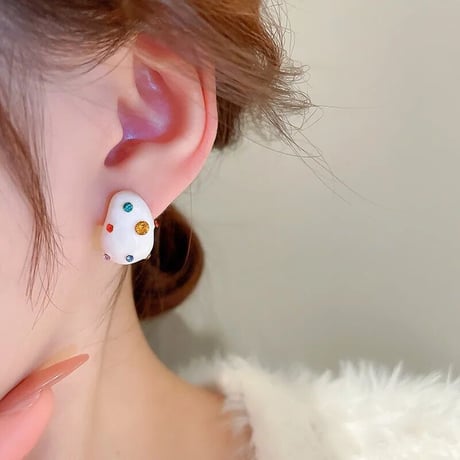 Ovall Shape Colorful Pierce