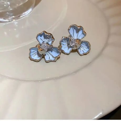 Sumire Crystal Pierce