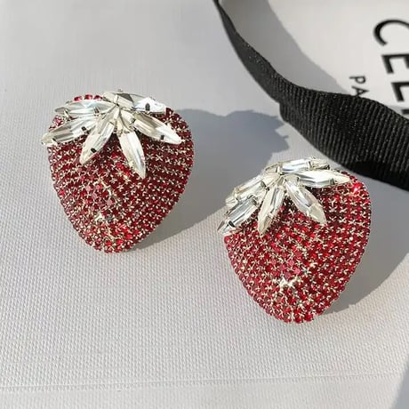 Strawberry Bijou Pierce