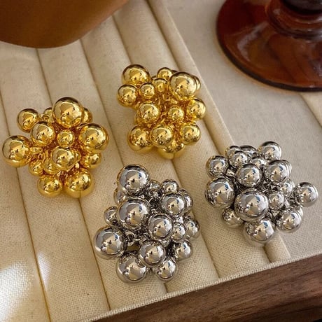 Metal Ball Aggregation Pierce/2color