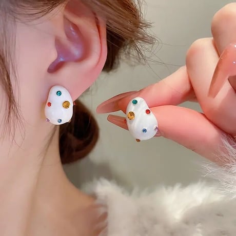 Ovall Shape Colorful Pierce