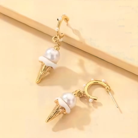 Pearl Icecream Hoop Pierce