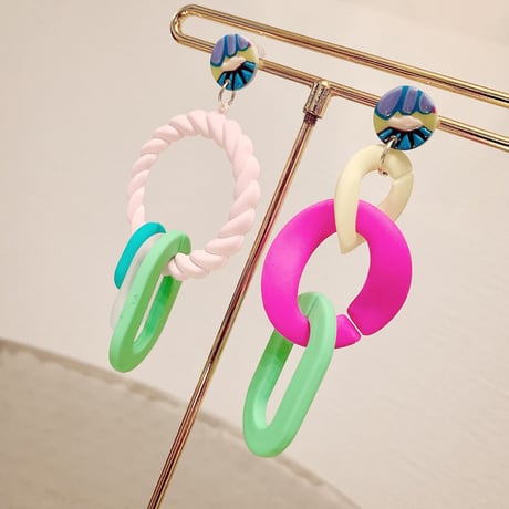 Asymmetry Pastel Pierce