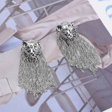 Lion Metal Fringe Pierce/2color