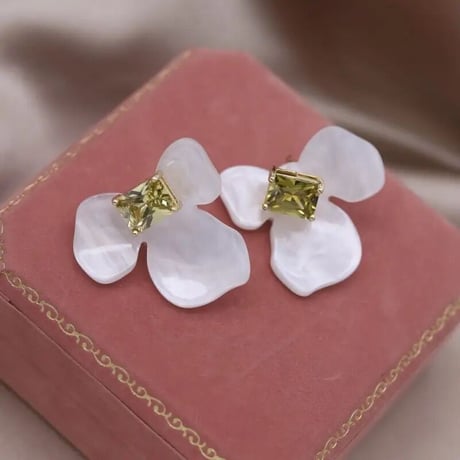 2way Flower Petal Cubic Pierce/2color