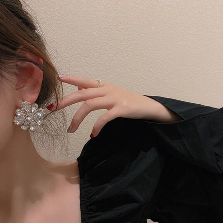 Flower Bijou Crystal Pierce