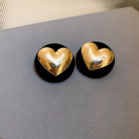 Heart Velvet Button Pierce