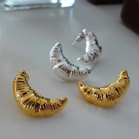 Croissant Pierce/2color