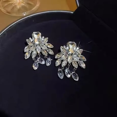 Crystal Leaf Bijou Pierce