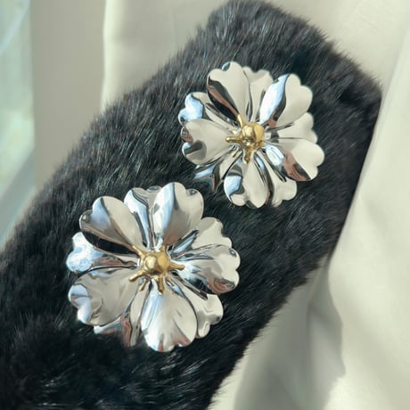 Metal Big Flower Pierce