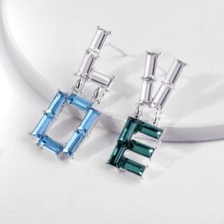 Asymmetry Crystal Love Pierce/2color