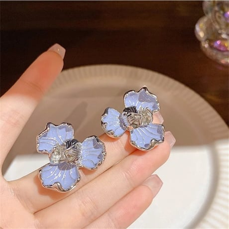 Sumire Crystal Pierce