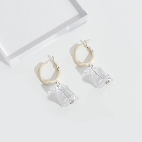 Icecube Hoop Pierce