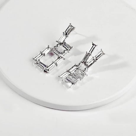 Asymmetry Crystal Love Pierce/2color