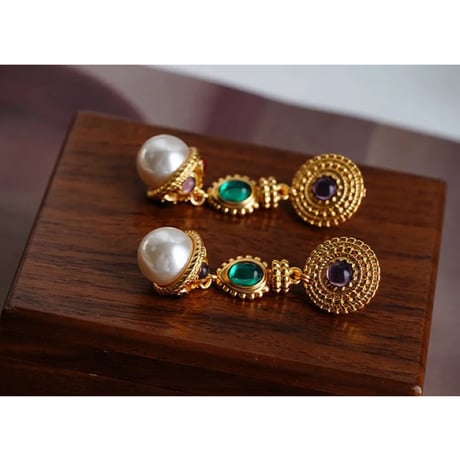 Antique Drop Pierce
