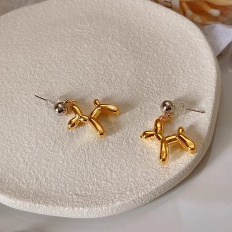 Metal Balloon Dog Pierce