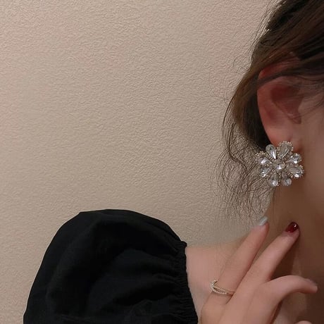 Flower Bijou Crystal Pierce