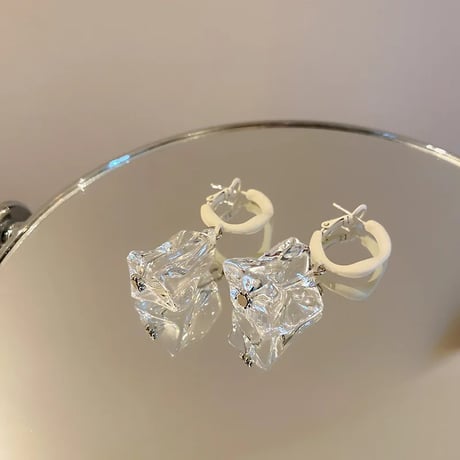 Icecube Hoop Pierce