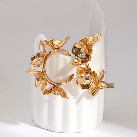 Metal Flower Hoop Pierce