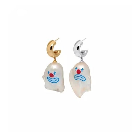 Asymmetry Pierrot Pierce