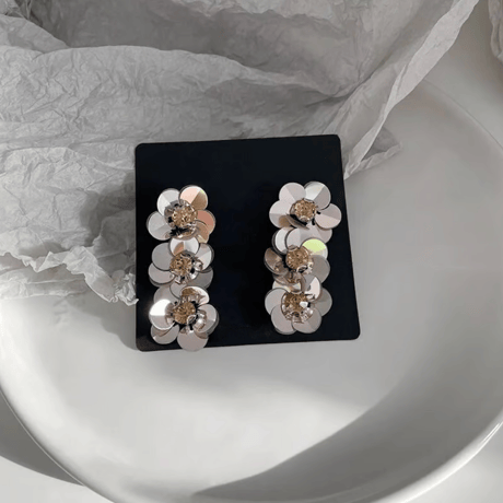 Spangle Crystal Flower Pierce