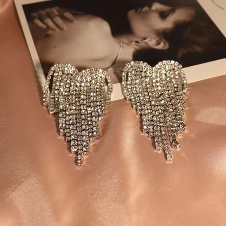 Heart Fringe Middle Pierce