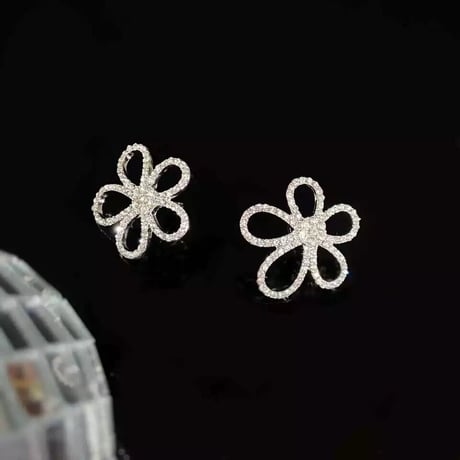 Flower Stone Pierce
