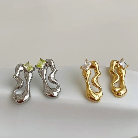 Metal Distorted Shape Pierce/2color