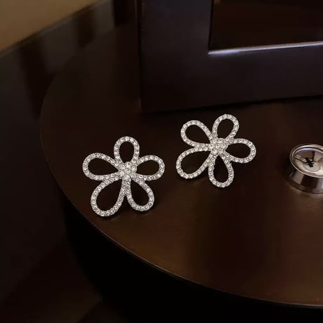 Flower Stone Pierce