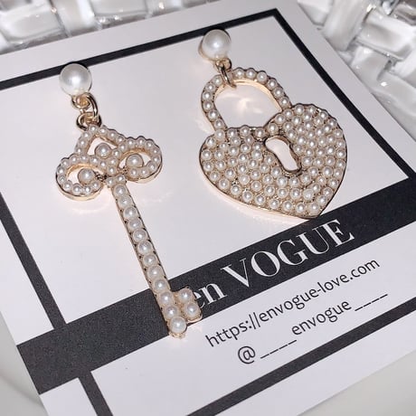 Key&Heart Lock Pearl Pierce